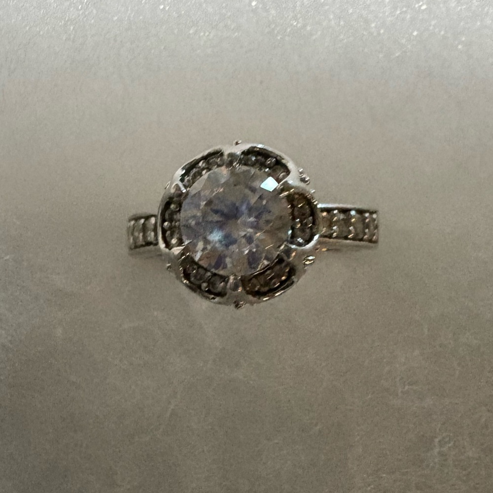 Verragio Silver Ring with Clear Gemstone